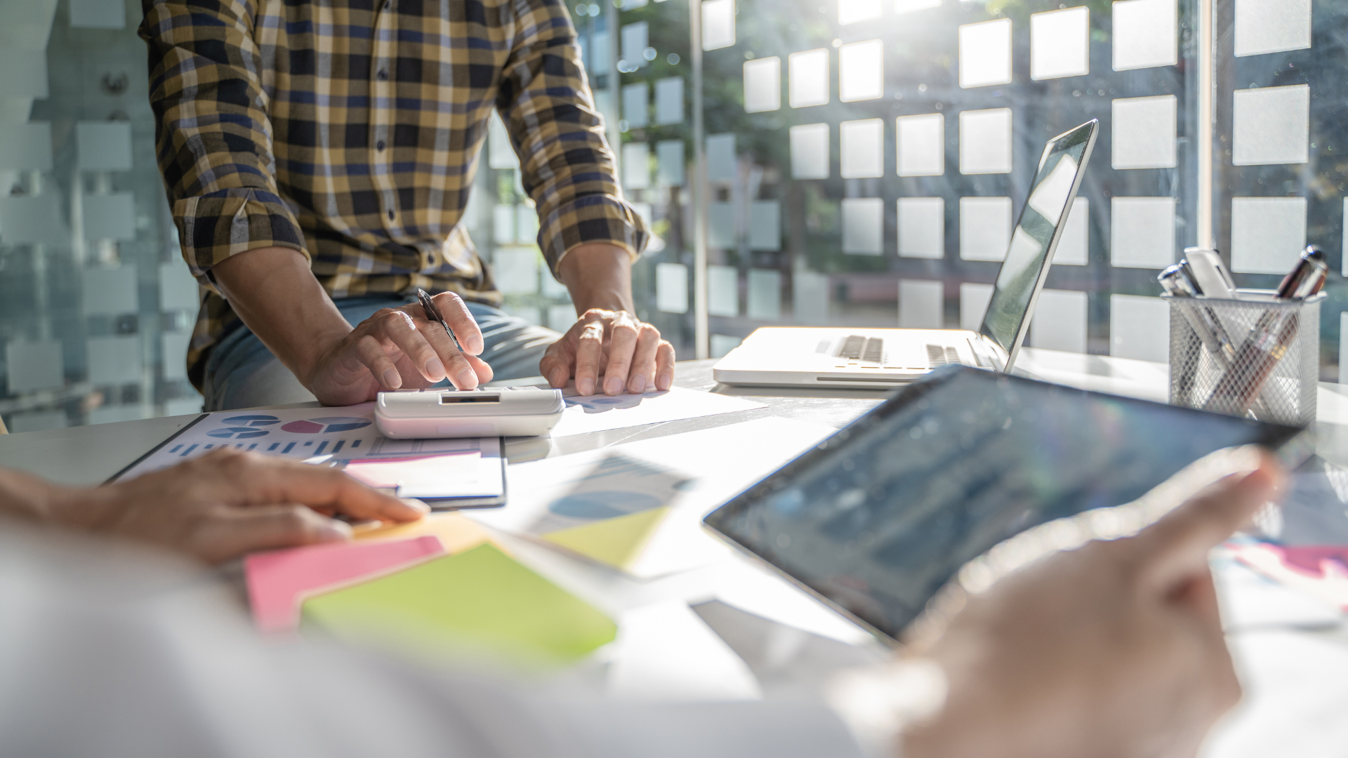 Expert guide on business valuation methods and factors influencing value.